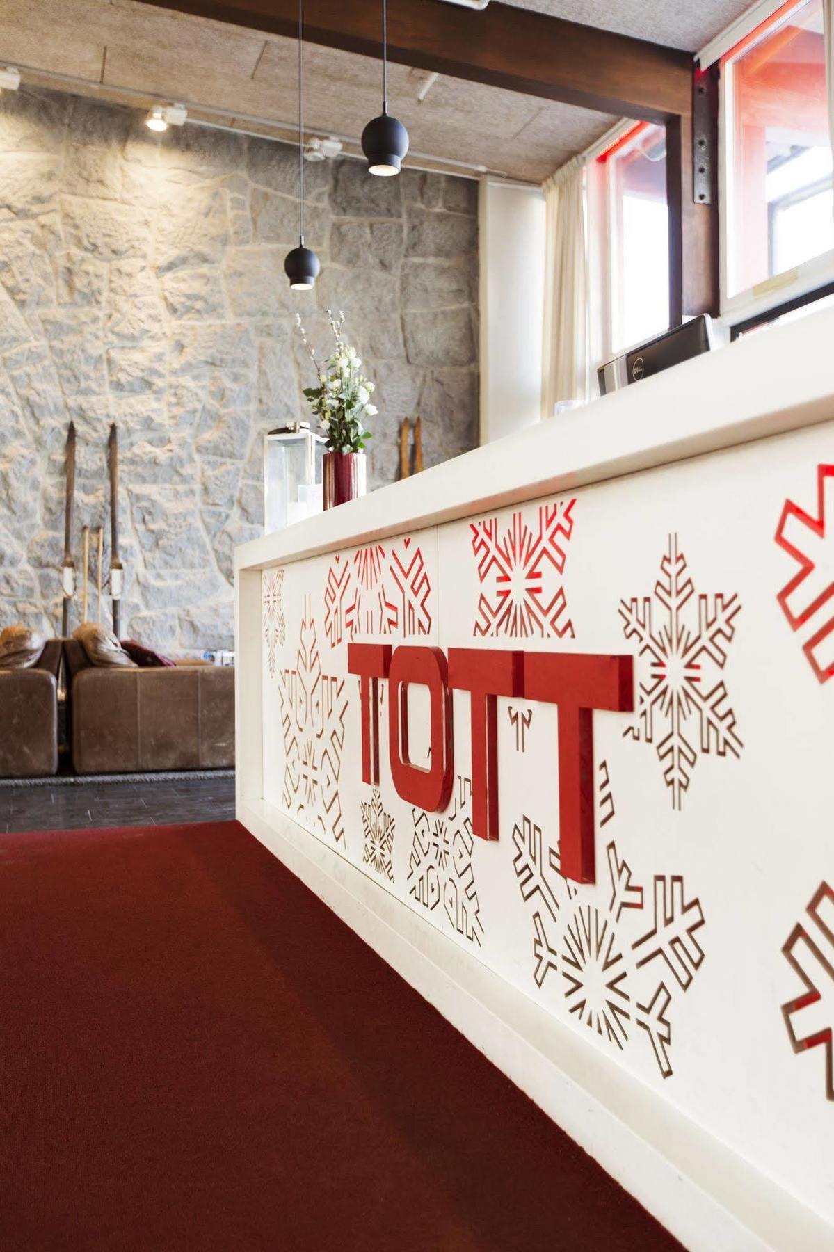 Tott Hotell 奥勒 外观 照片